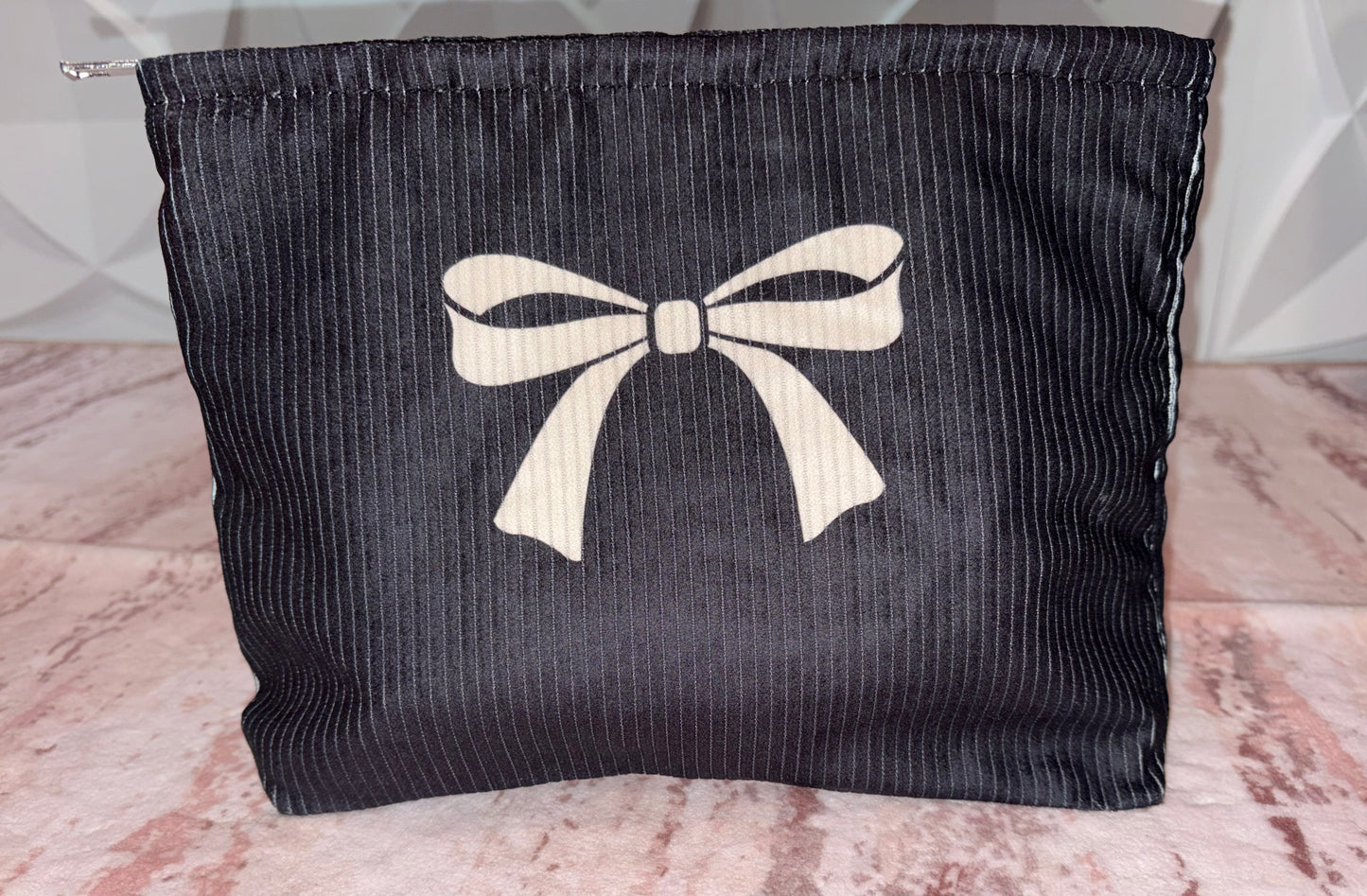 CHIC CARRY MAKEUP BAGS