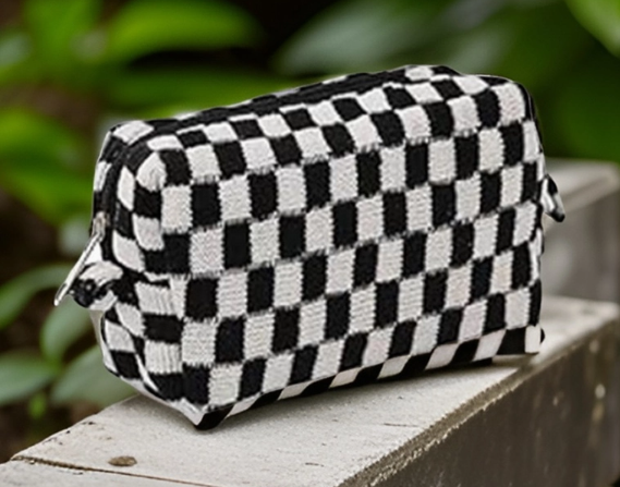 CHECK ME OUT BEAUTY BAG